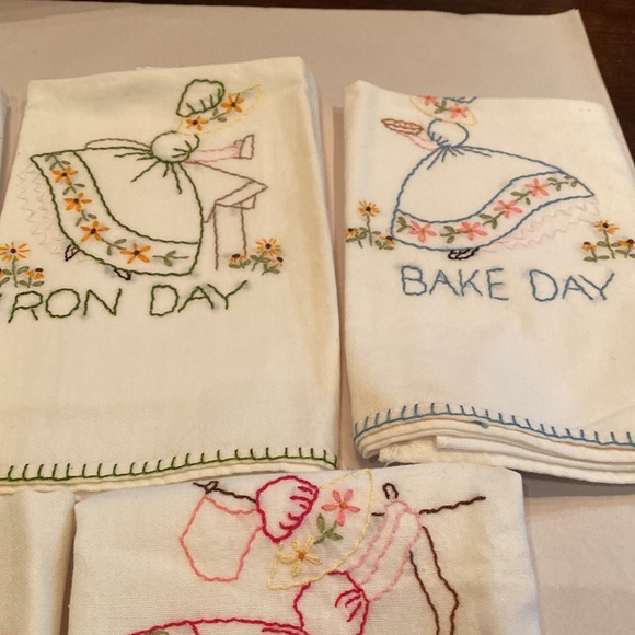 Vintage tea towels days of the week bake iron cleaning market gardening … - Picture 3 of 15